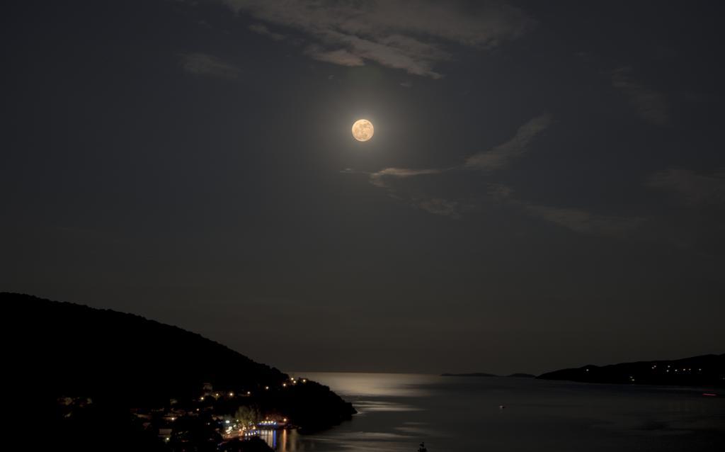 Stella Studios Poros Town Dış mekan fotoğraf